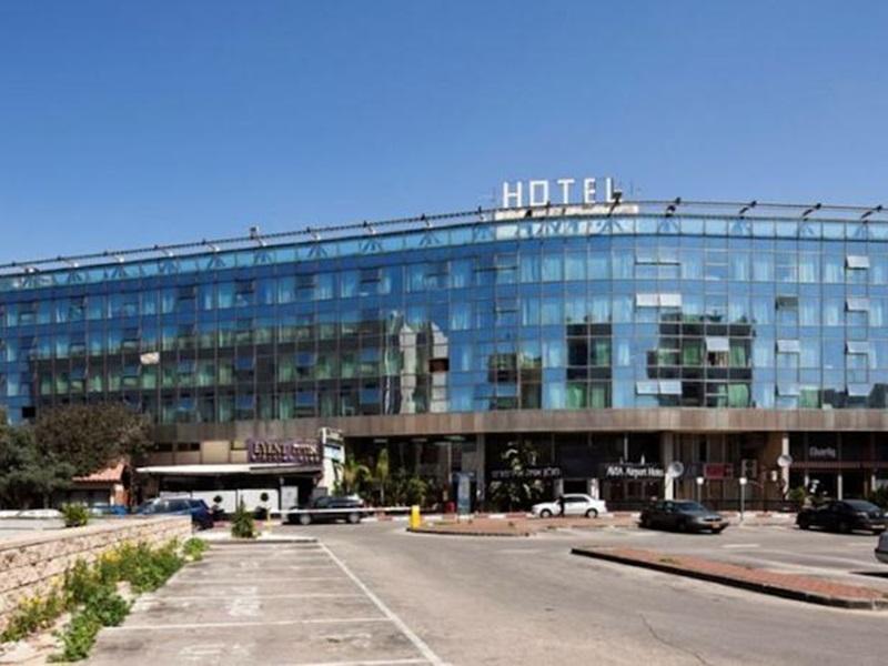 Avia Hotel & Resort Yehud-Monosson Exterior photo