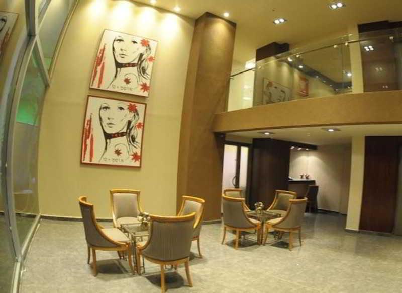 Avia Hotel & Resort Yehud-Monosson Exterior photo